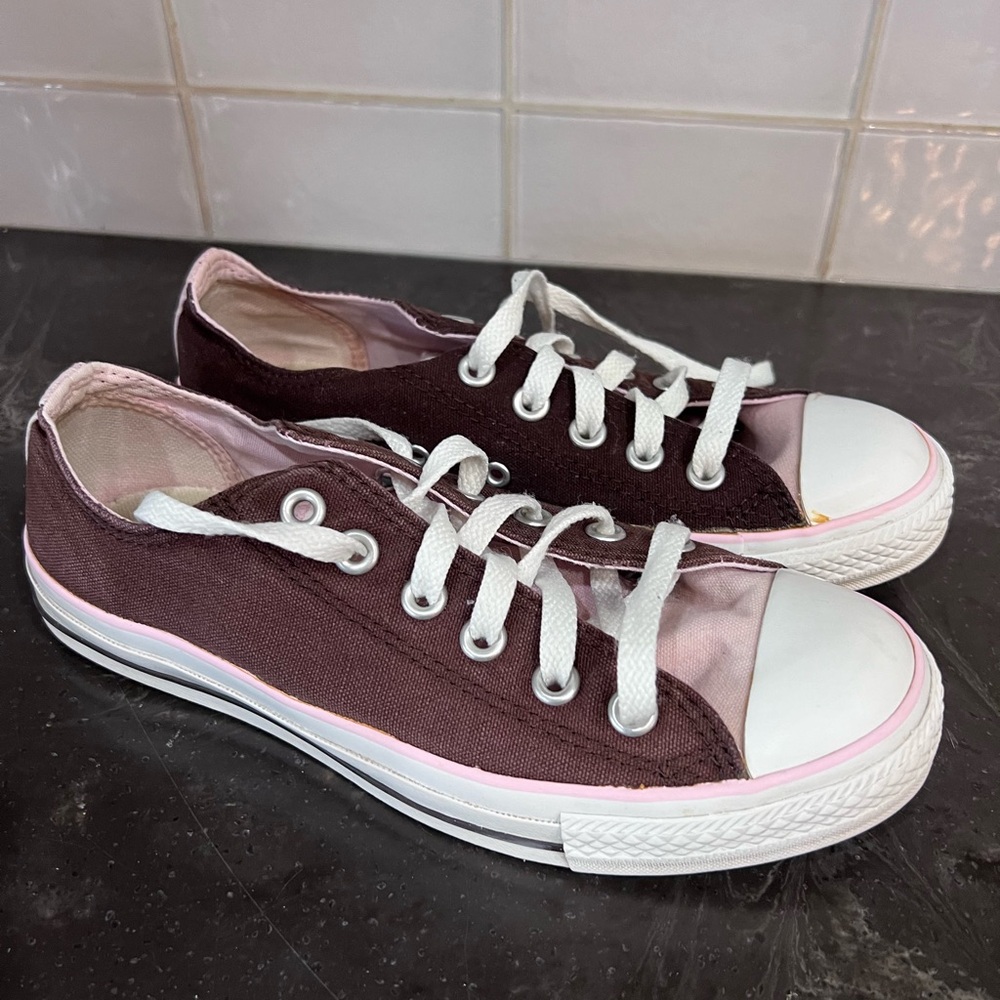 Converse low tops, women’s size 7 (more like 8) brown and pink